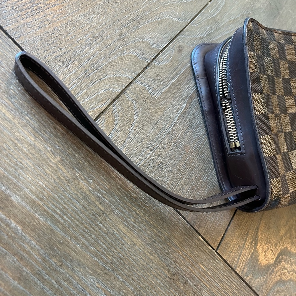 Authentic Damier Ebene wristlet/clutch fixer upper - Picture 11 of 14